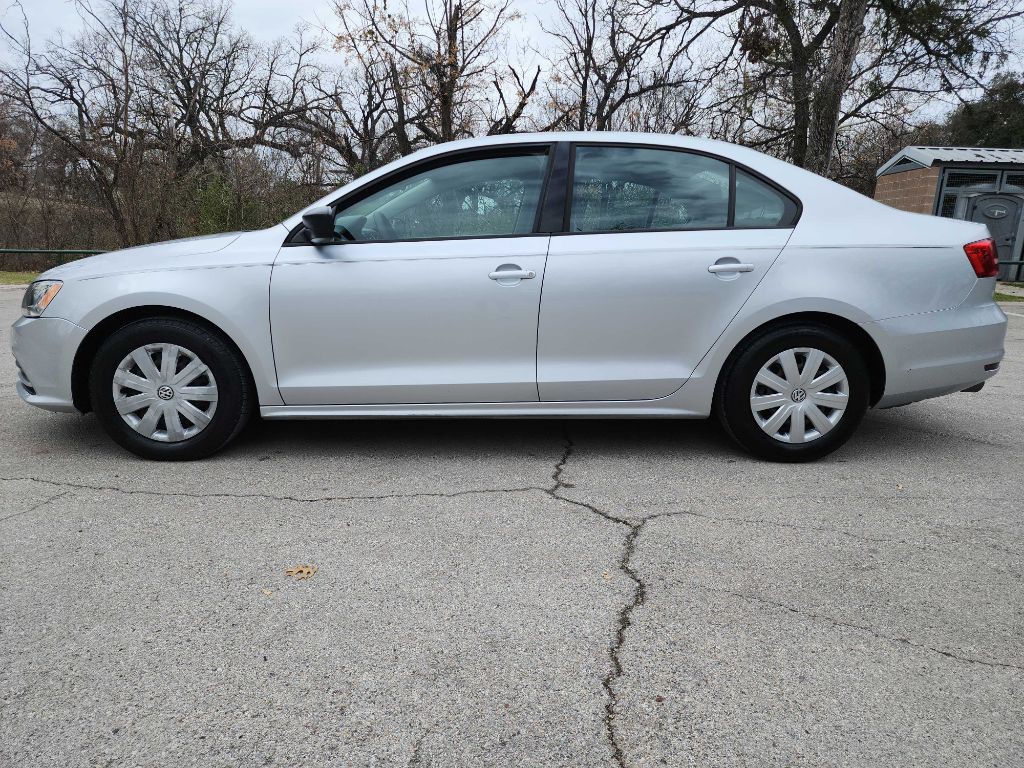 2015 Volkswagen Jetta Image 4