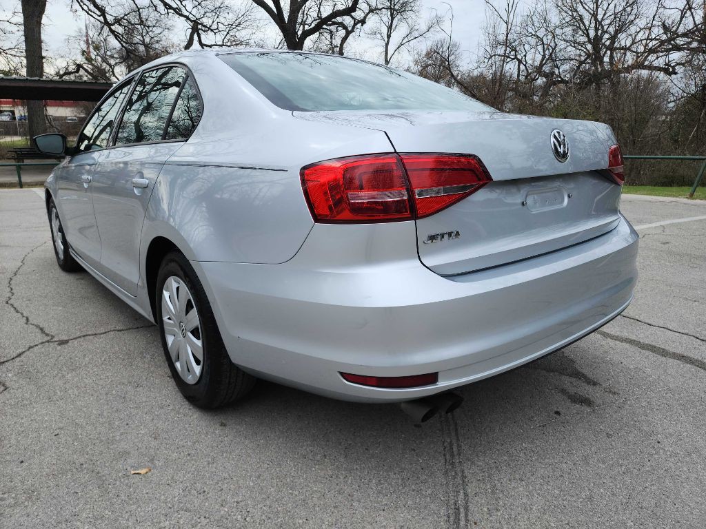 2015 Volkswagen Jetta Image 5