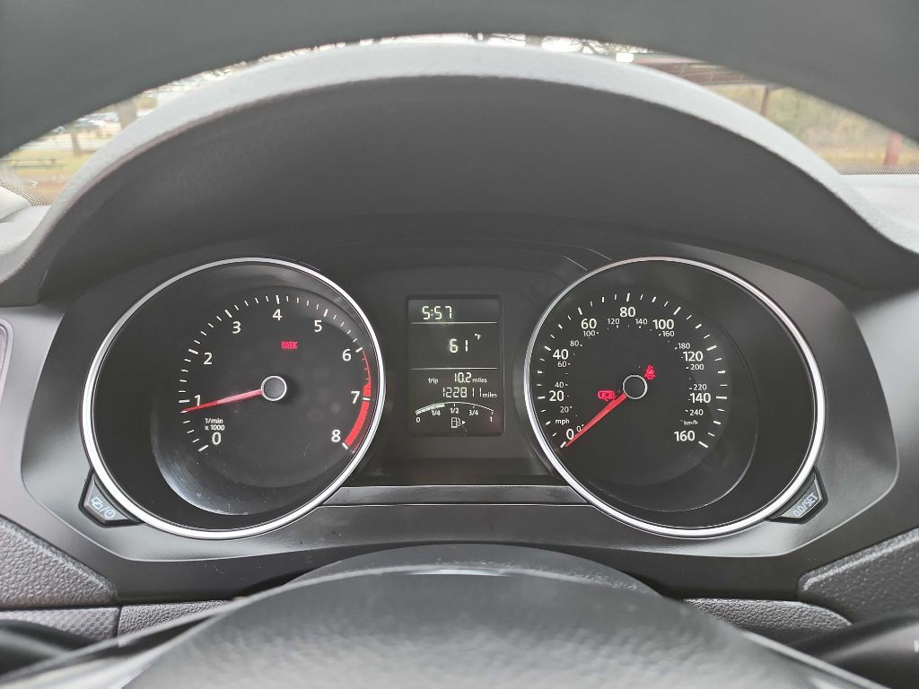 2015 Volkswagen Jetta Image 14