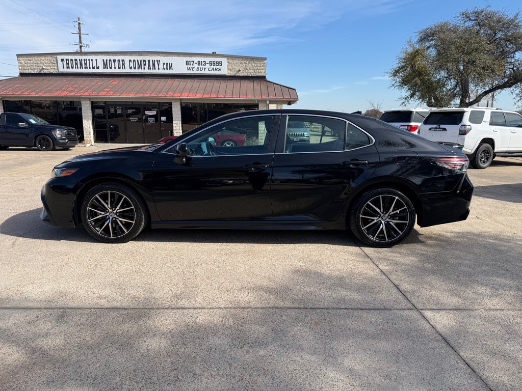 2021 Toyota Camry Image 4