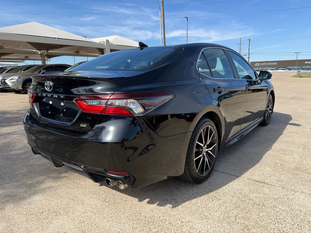 2021 Toyota Camry Image 7