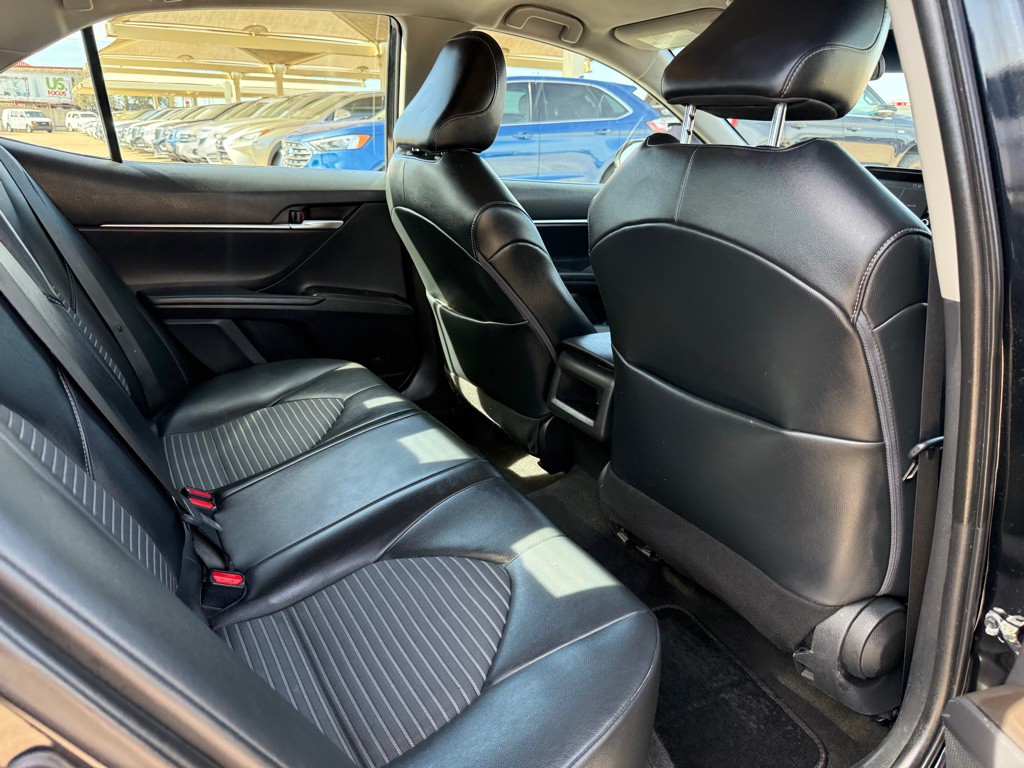 2021 Toyota Camry Image 16