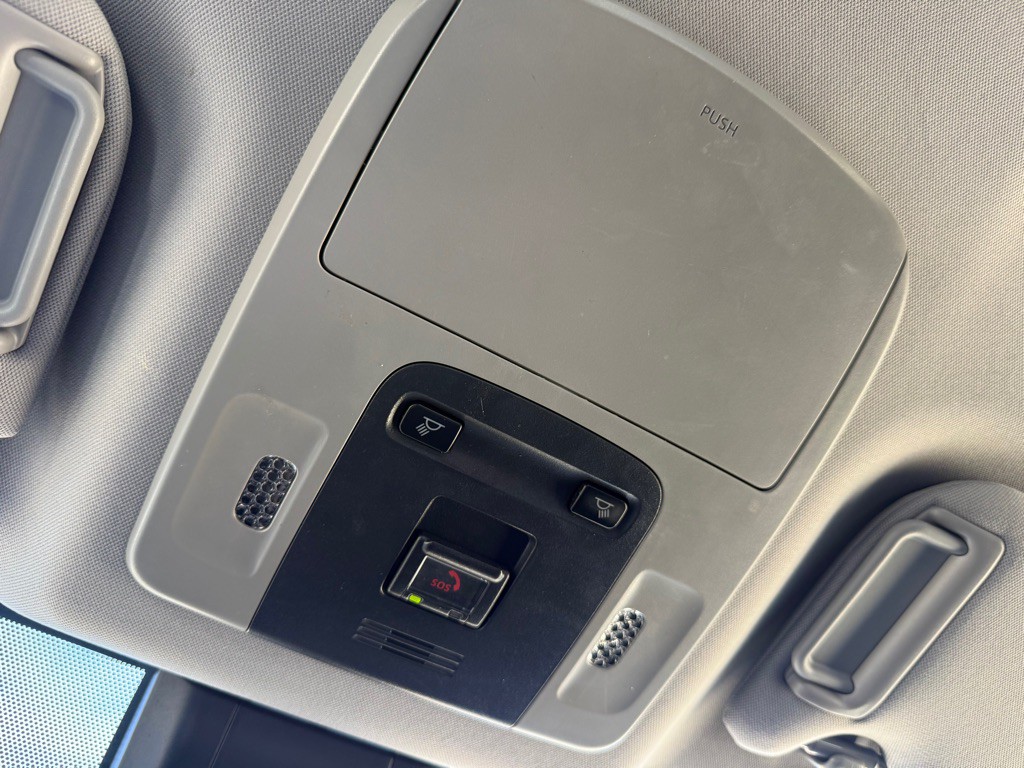 2021 Toyota Camry Image 33