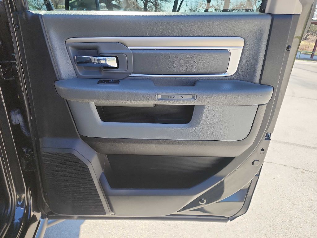 2018 RAM 2500 Image 35