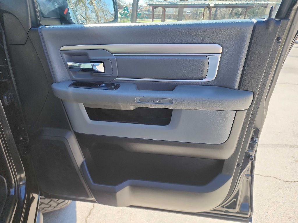 2018 RAM 2500 Image 37