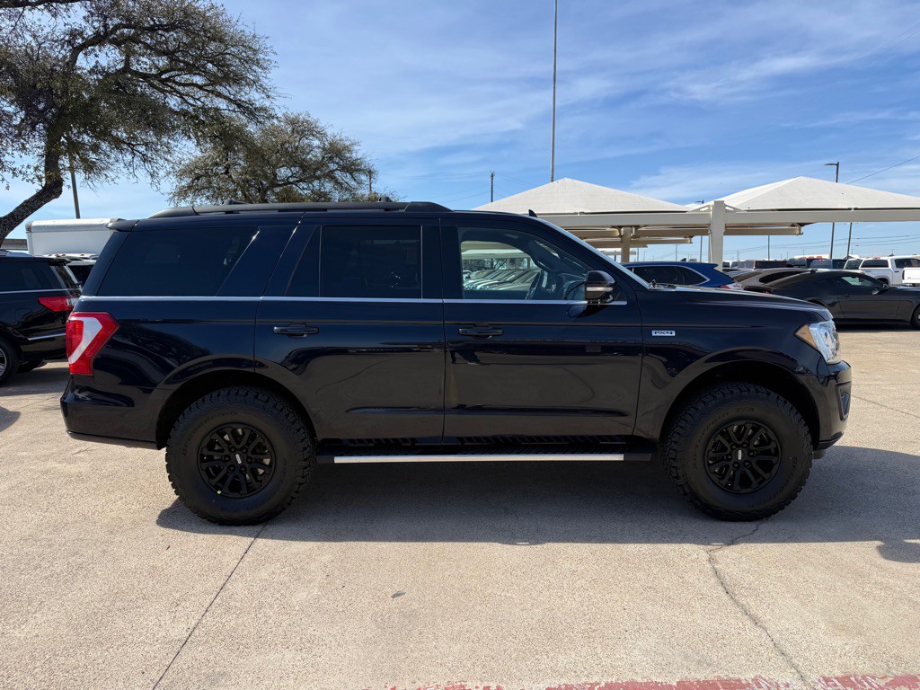 2021 Ford Expedition Image 8