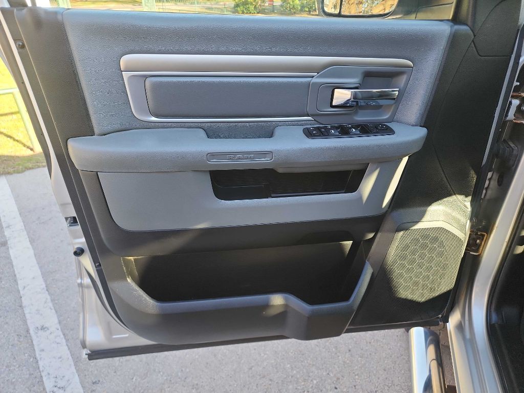 2014 RAM 2500 Image 20