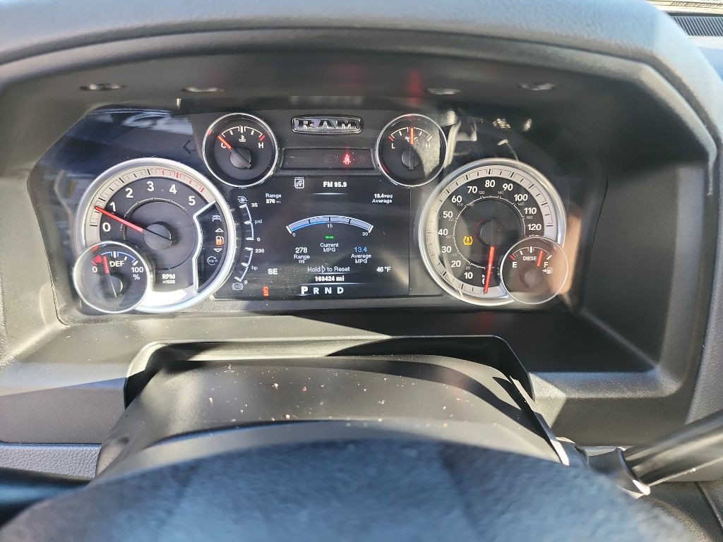 2014 RAM 2500 Image 28