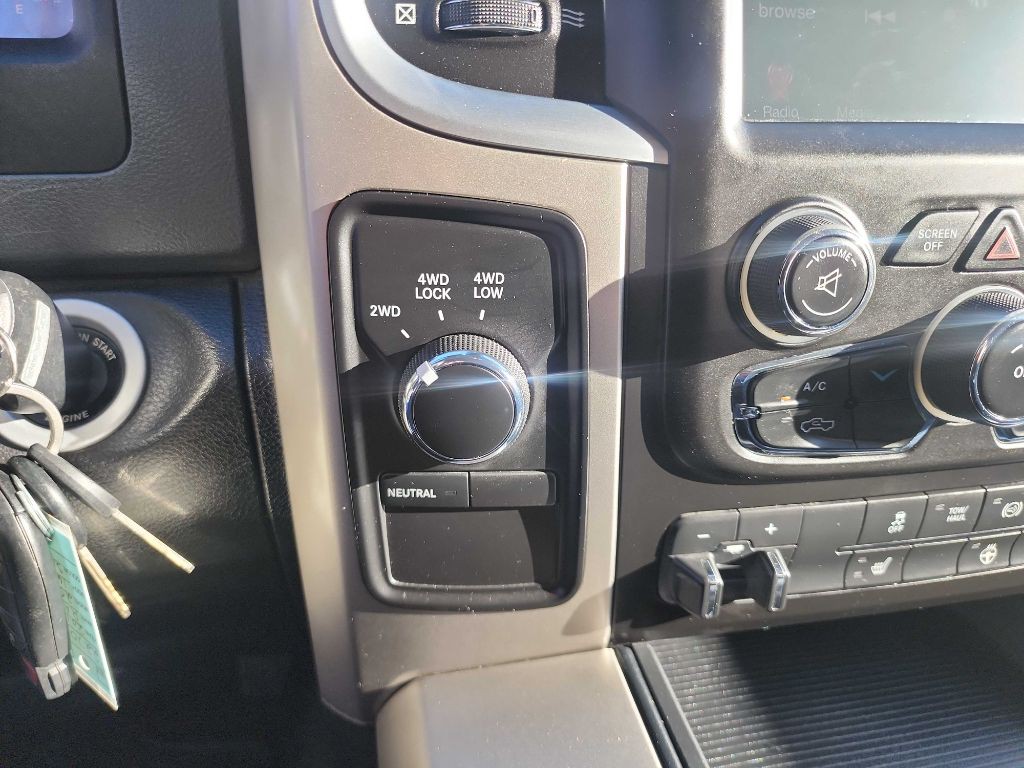 2014 RAM 2500 Image 32