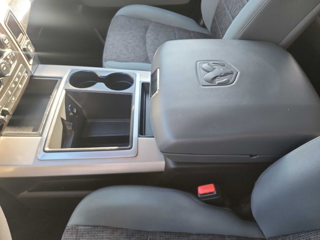 2014 RAM 2500 Image 33