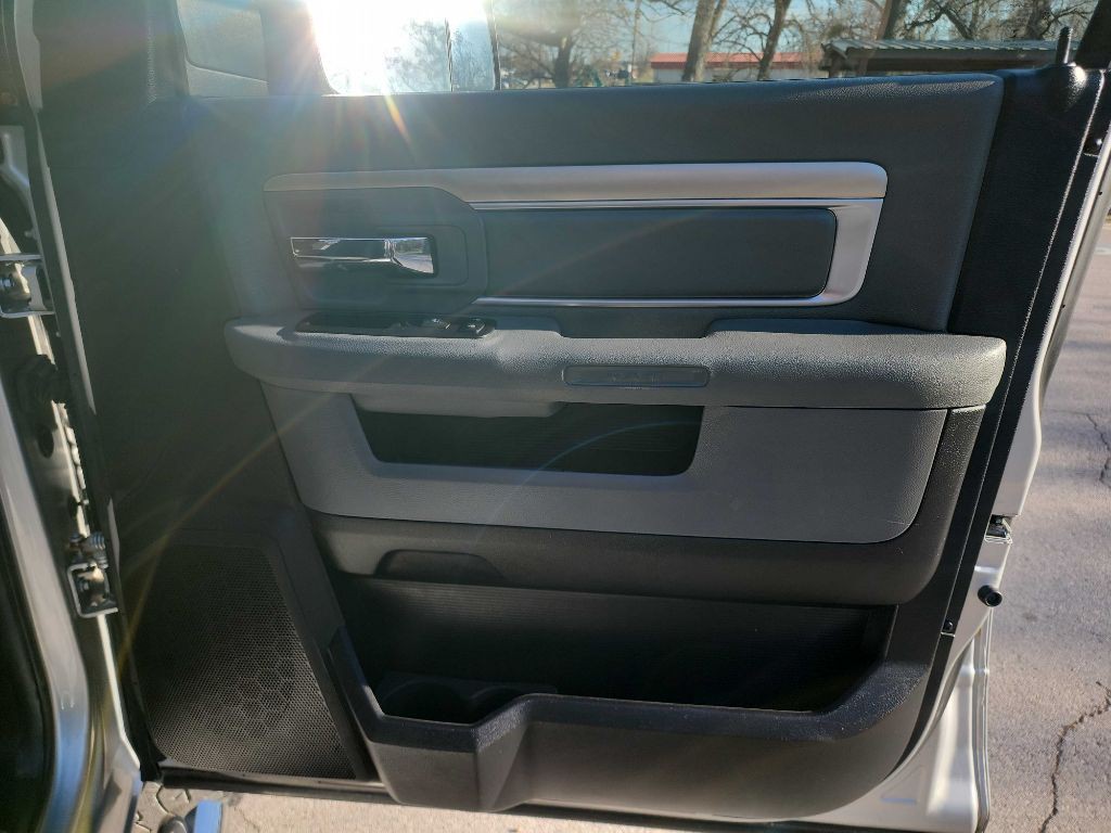 2014 RAM 2500 Image 43