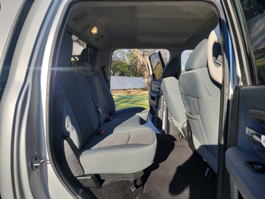 2014 RAM 2500 Image 44