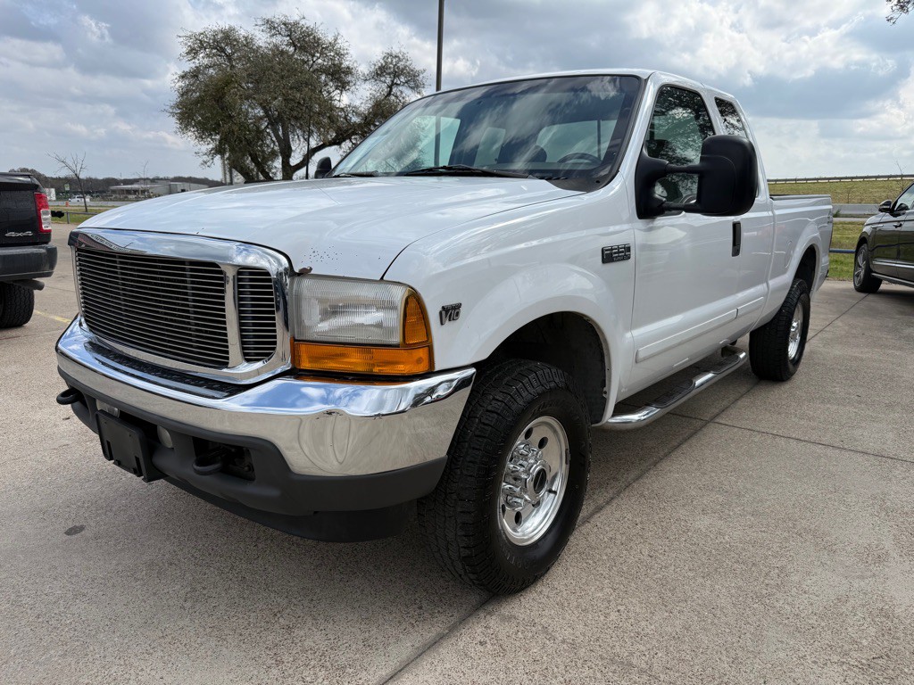 2001 Ford F-250 Image 3