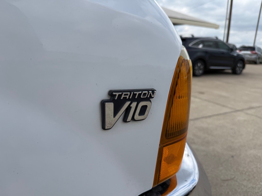 2001 Ford F-250 Image 11