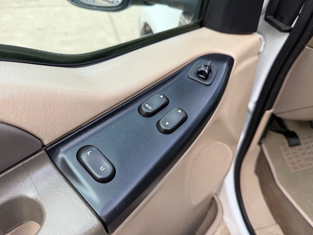 2001 Ford F-250 Image 17