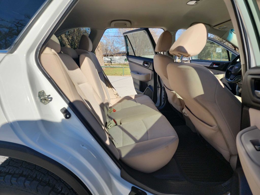 2018 Subaru Outback Image 32