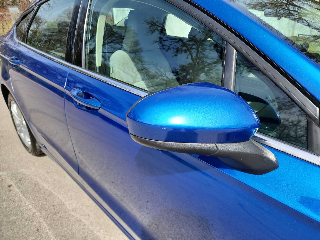 2018 Ford Fusion Image 12