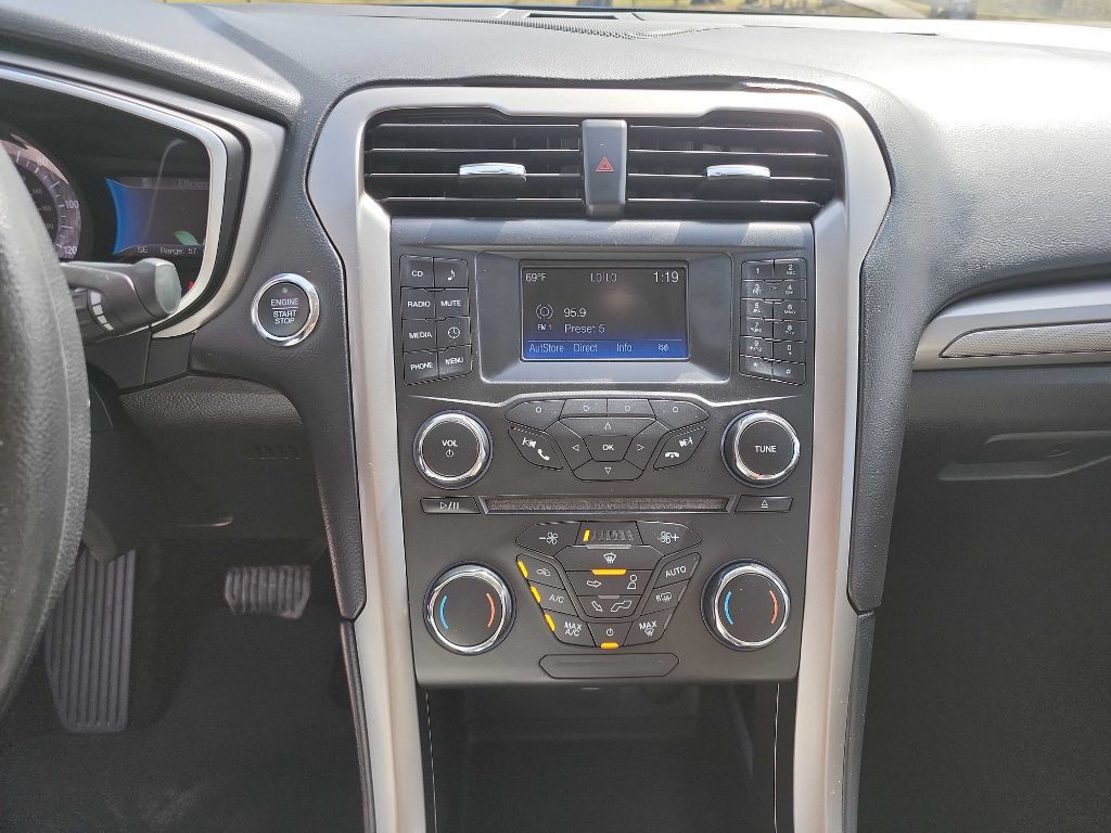 2018 Ford Fusion Image 21