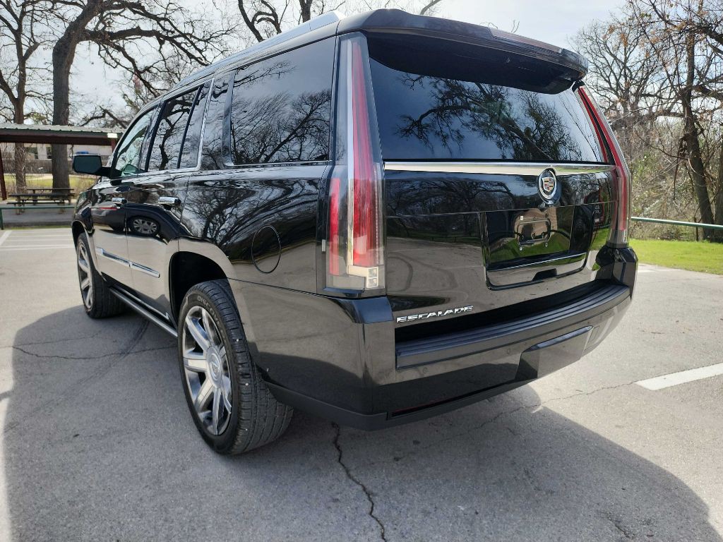 2015 Cadillac Escalade Image 6