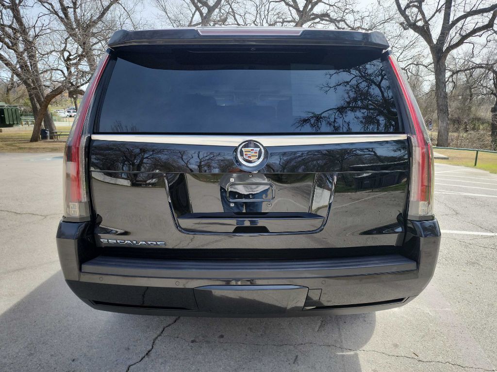 2015 Cadillac Escalade Image 7