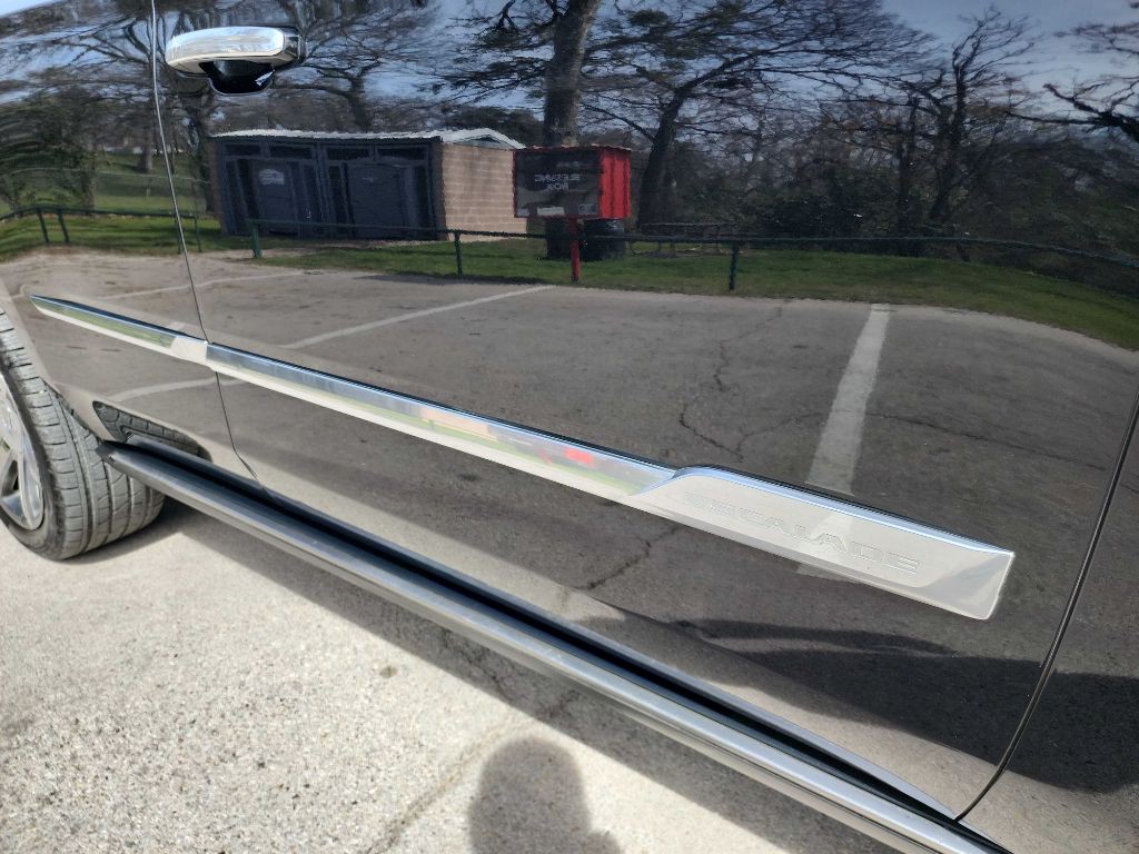 2015 Cadillac Escalade Image 13