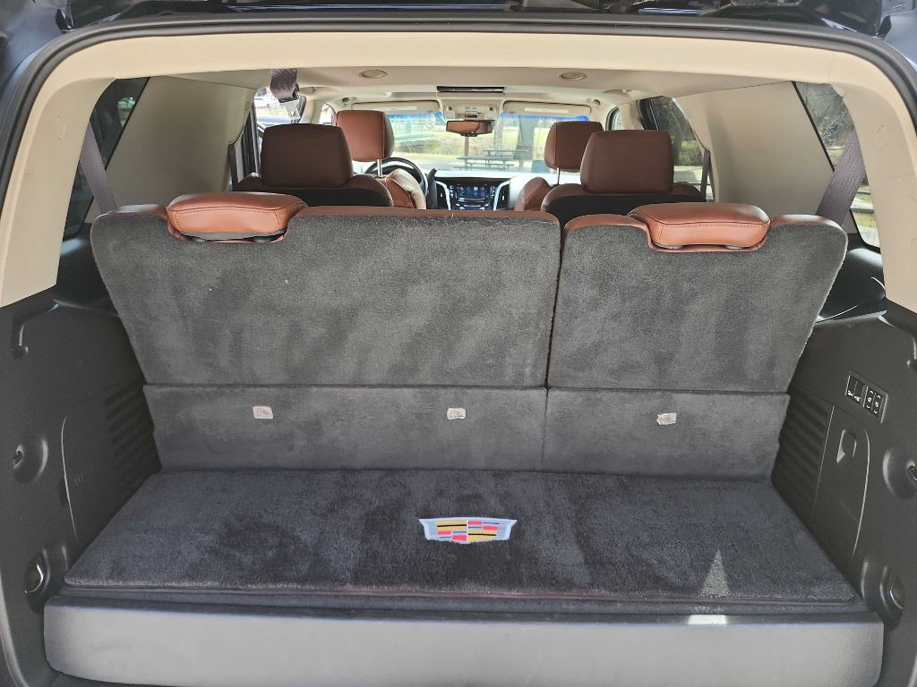 2015 Cadillac Escalade Image 35