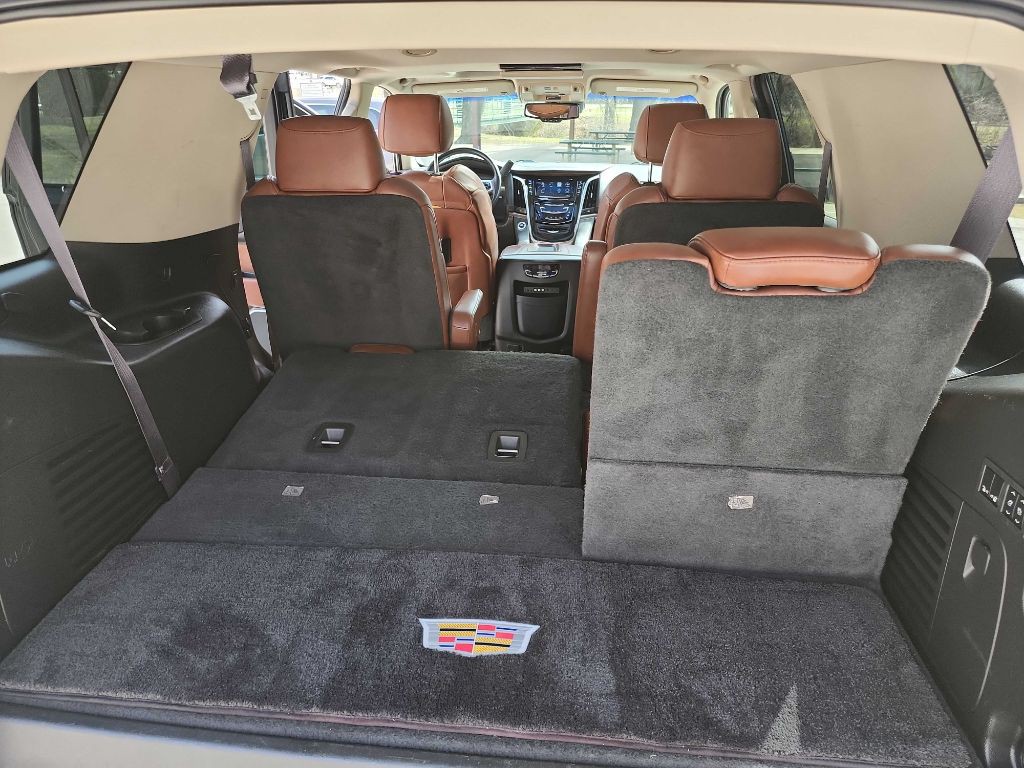 2015 Cadillac Escalade Image 36