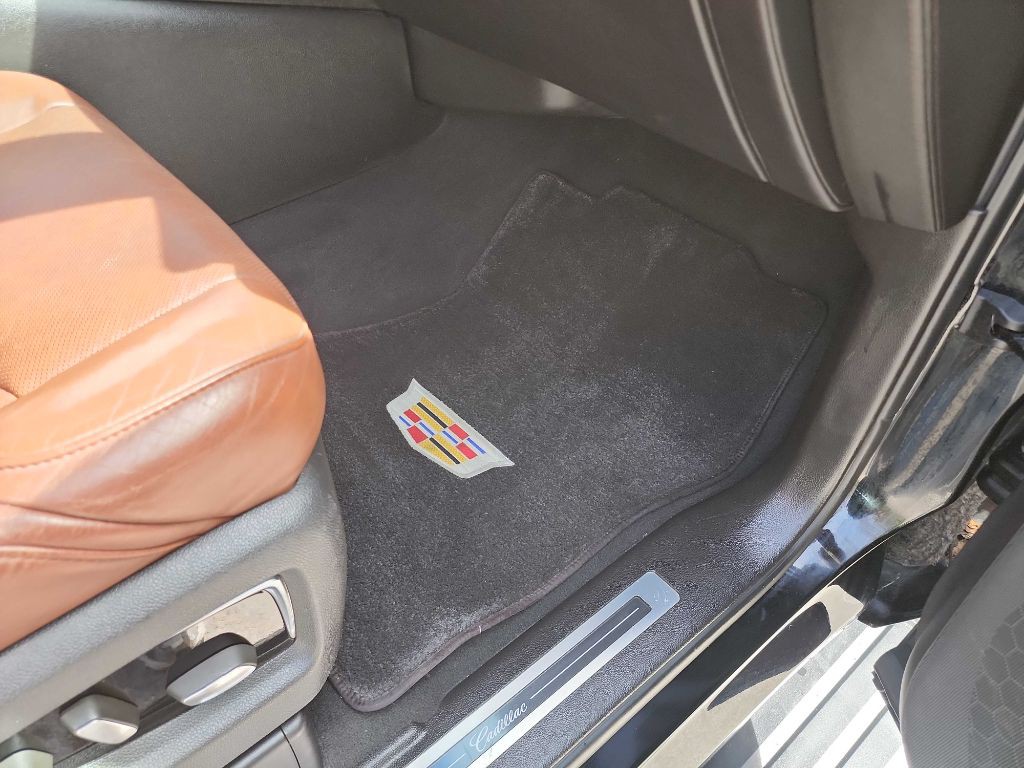 2015 Cadillac Escalade Image 44