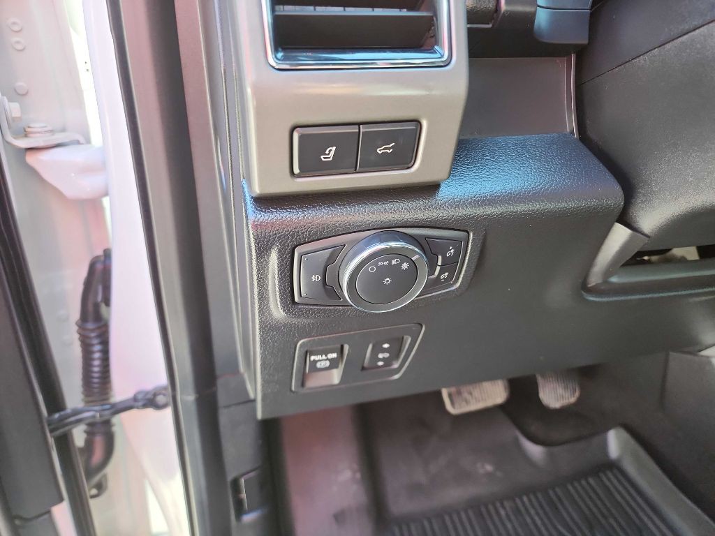 2019 Ford Expedition Image 16