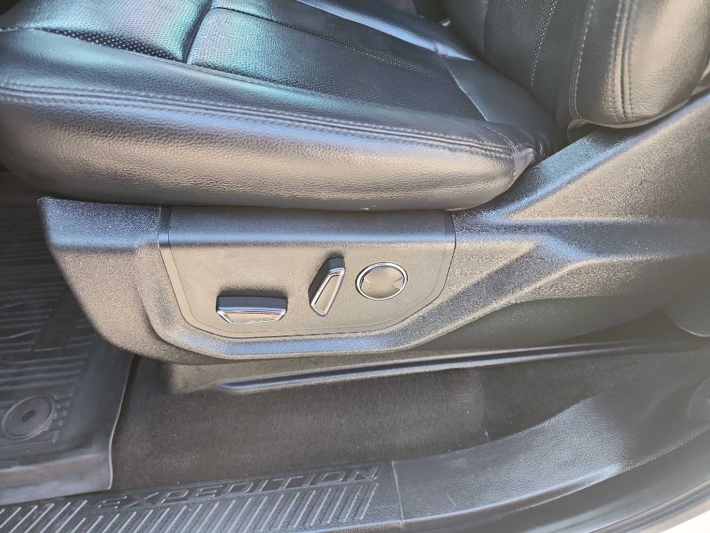 2019 Ford Expedition Image 17