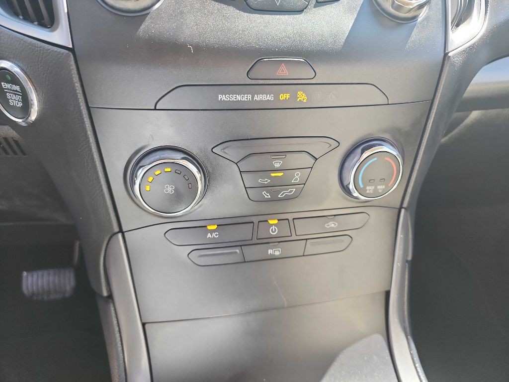 2019 Ford Edge Image 23