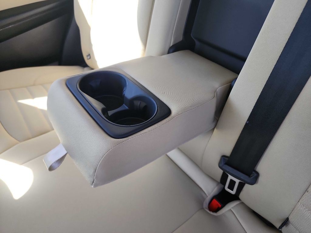 2019 Ford Edge Image 30