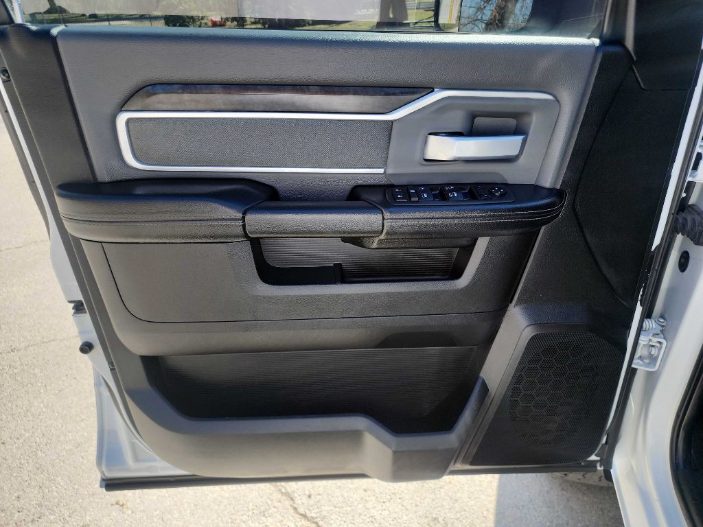 2022 RAM 2500 Image 17