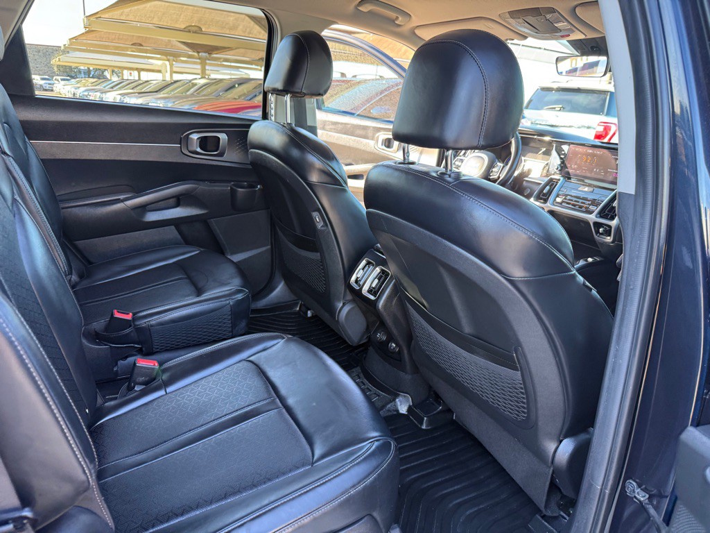 2022 Kia Sorento Image 16
