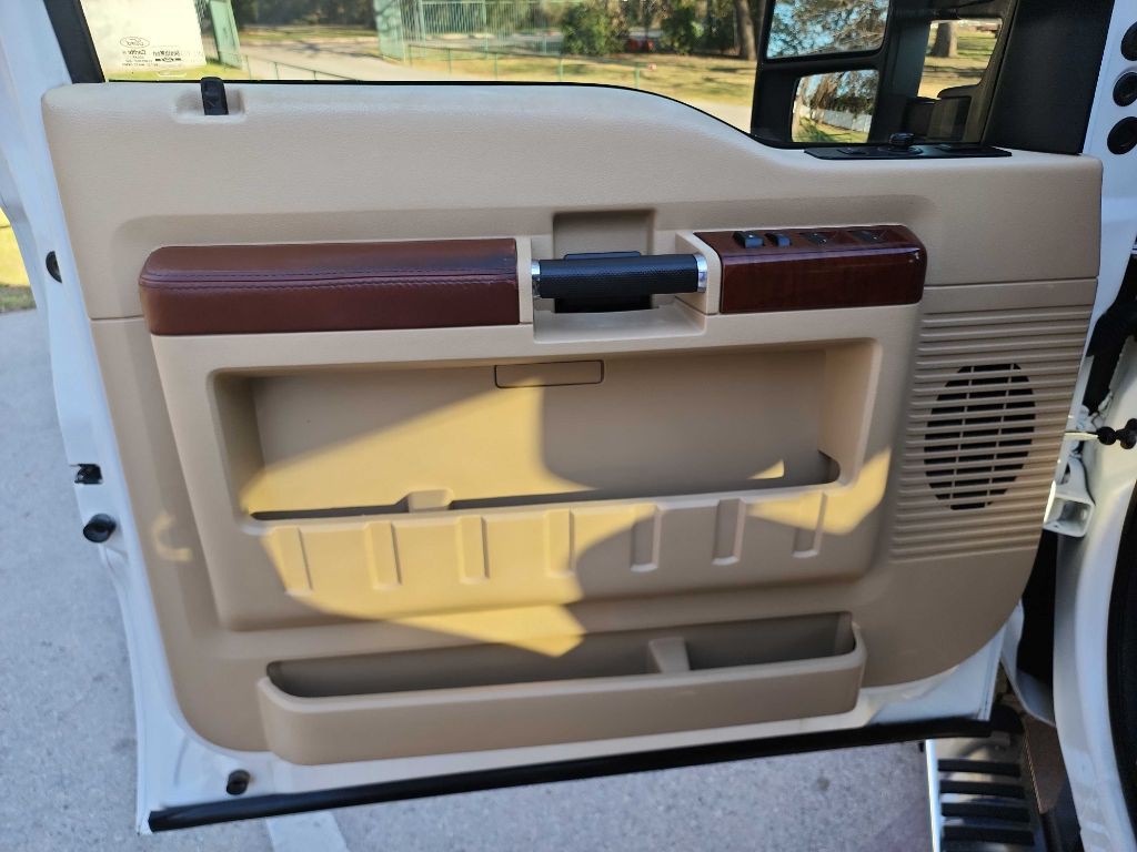 2012 Ford F-250 Image 17