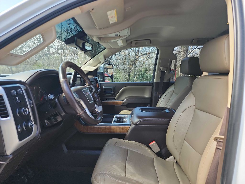 2017 GMC Sierra Image 17