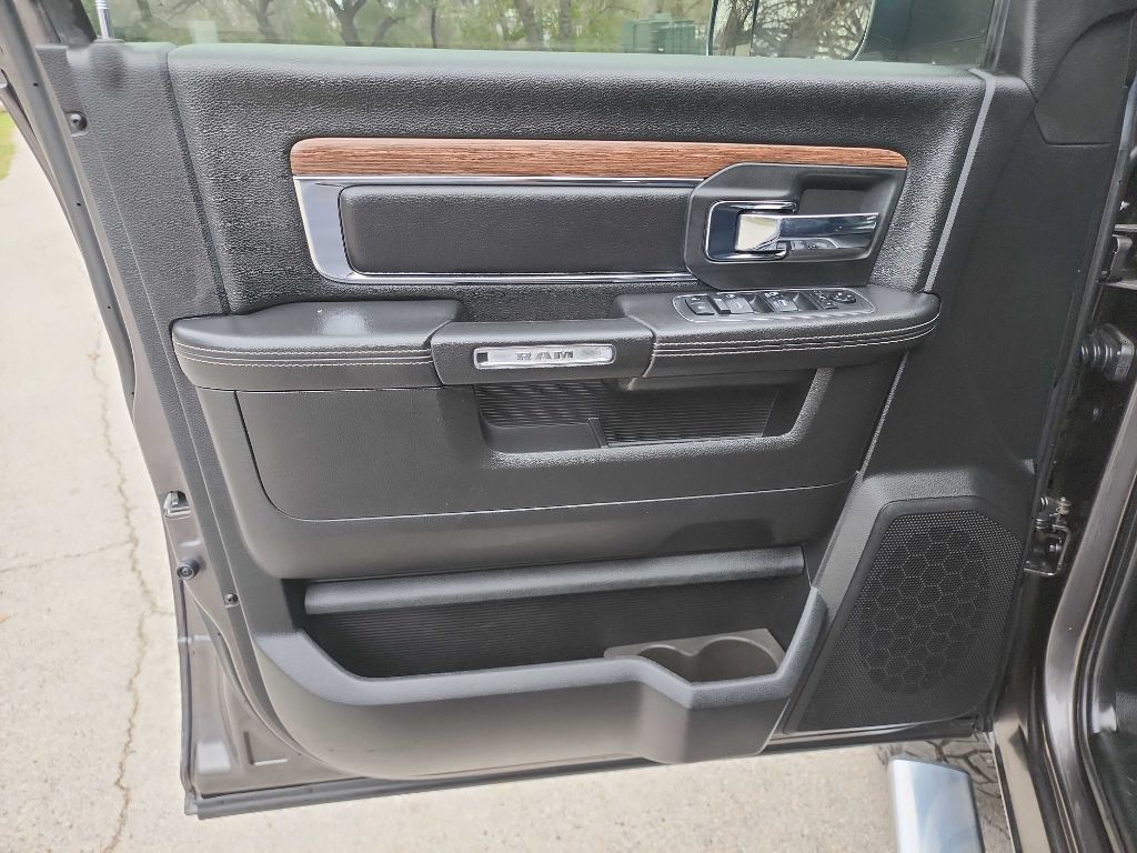 2018 RAM 2500 Image 17