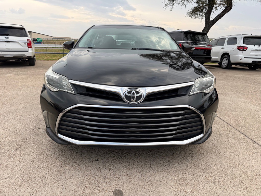2016 Toyota Avalon Image 2