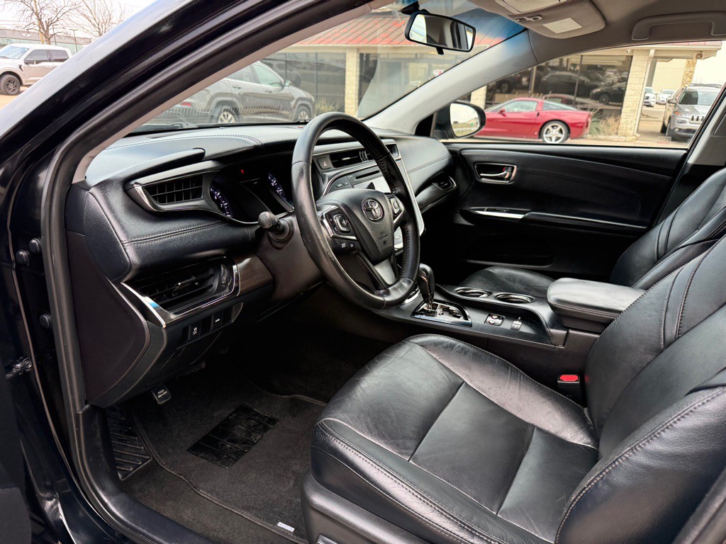 2016 Toyota Avalon Image 14