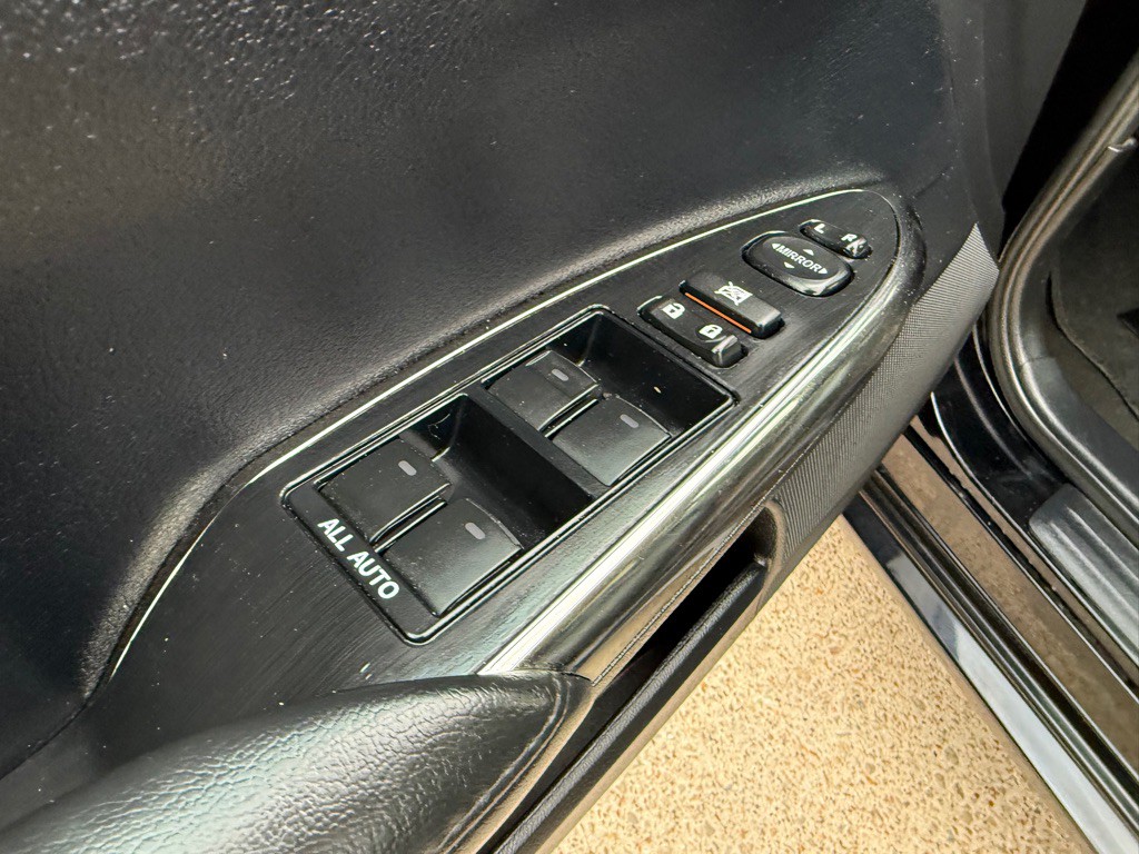 2016 Toyota Avalon Image 21