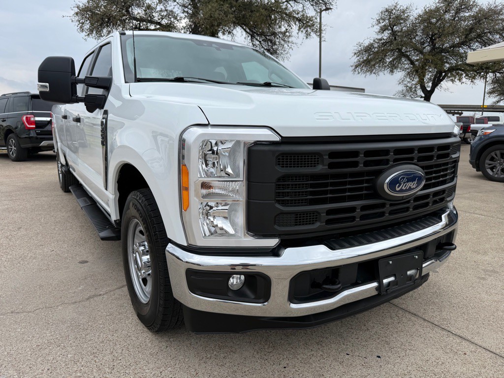 2023 Ford F-250 Image 1