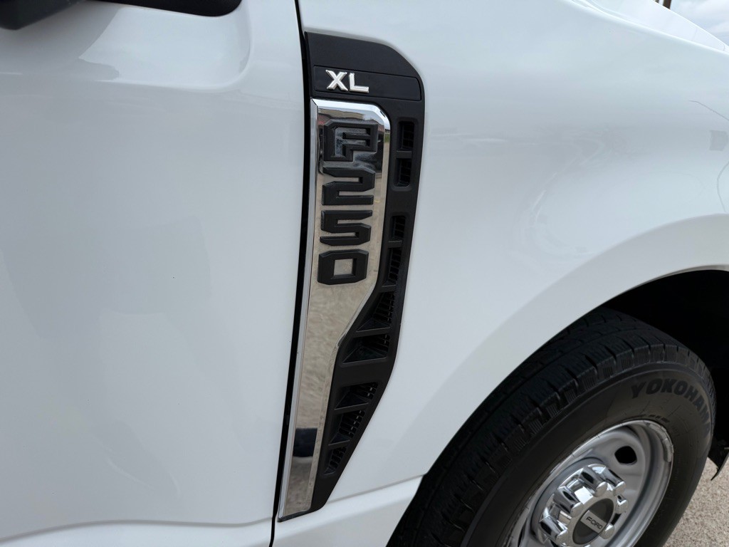 2023 Ford F-250 Image 10