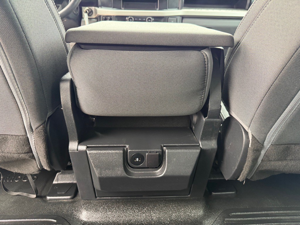 2023 Ford F-250 Image 21