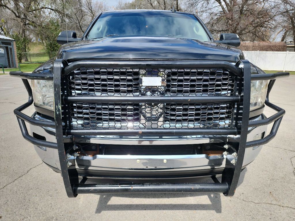 2014 RAM 2500 Image 2