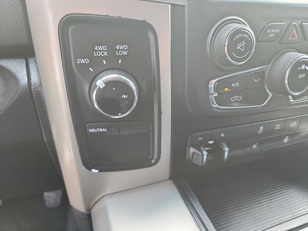 2014 RAM 2500 Image 31