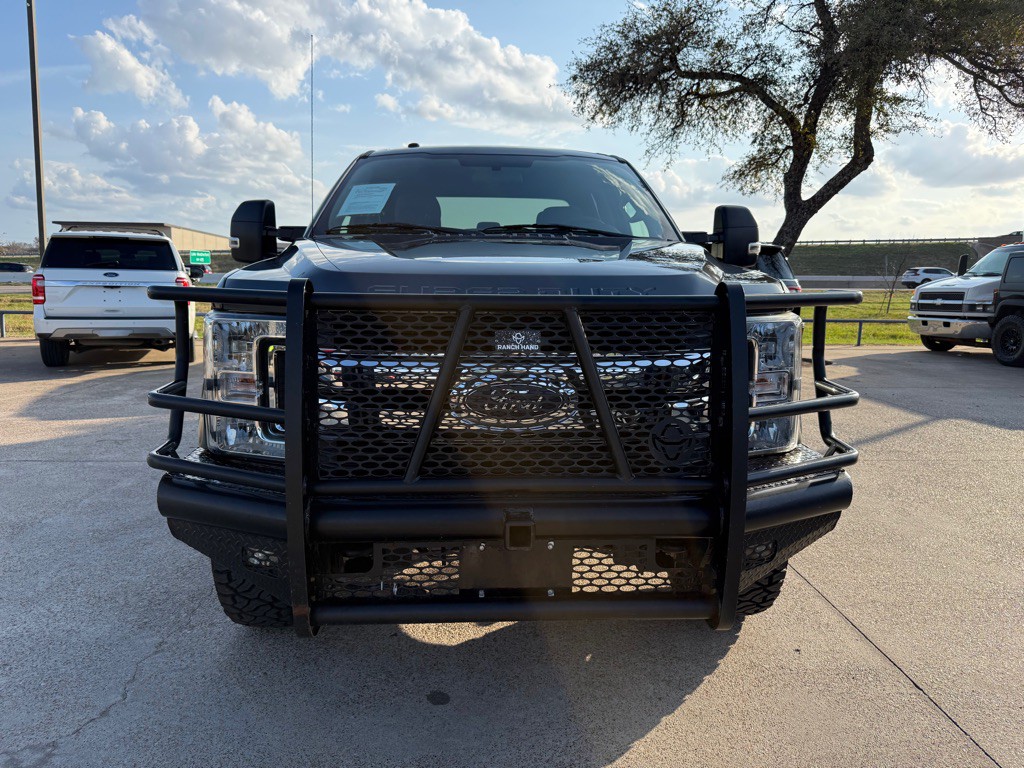 2017 Ford F-250 Image 2