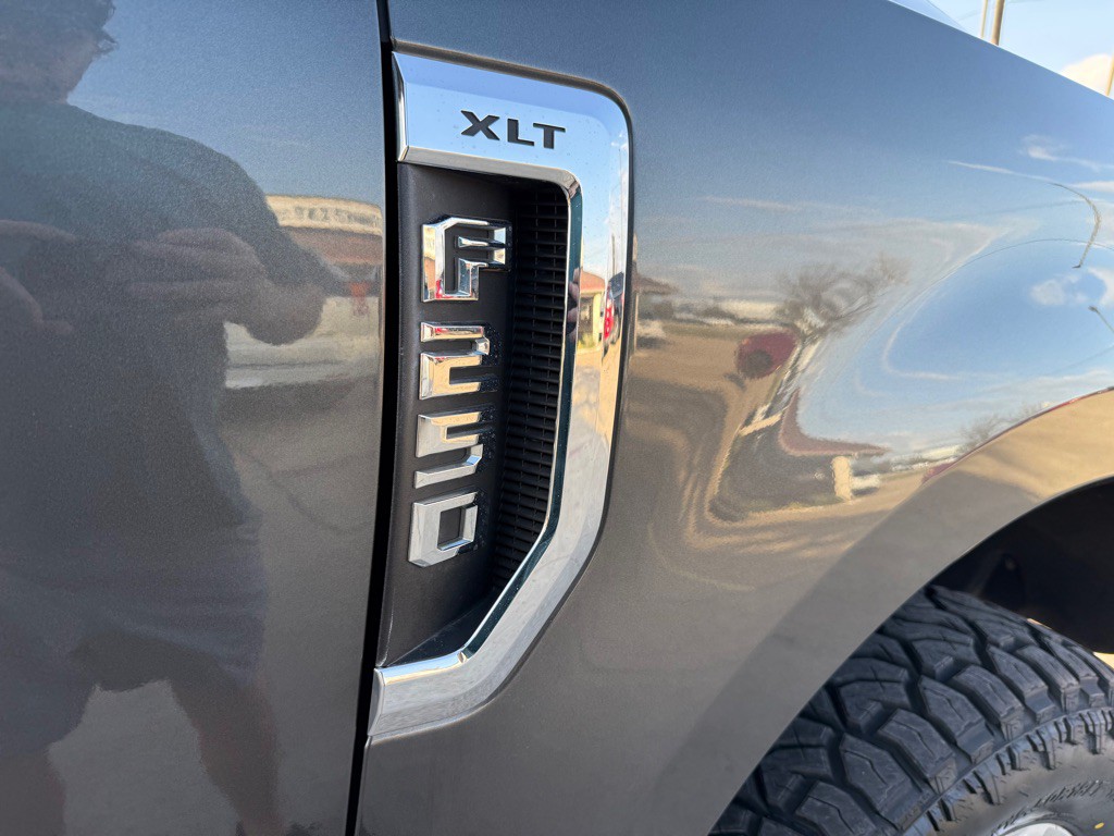 2017 Ford F-250 Image 9