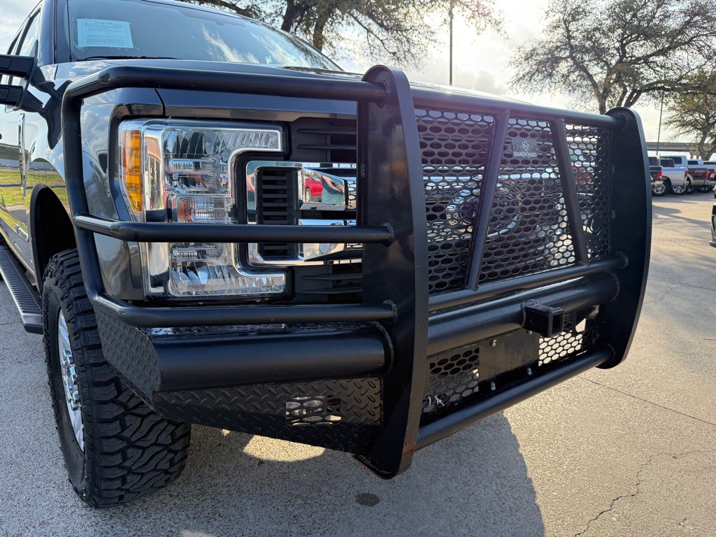 2017 Ford F-250 Image 10