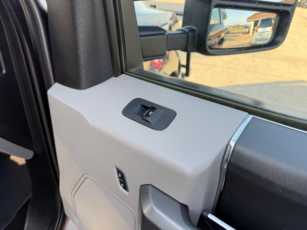 2017 Ford F-250 Image 25