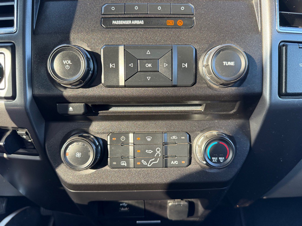 2017 Ford F-250 Image 30